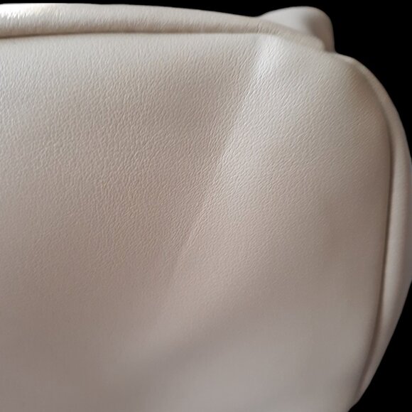 Giani Bernini Leather Shoulder Bag Off White New - Picture 13 of 13